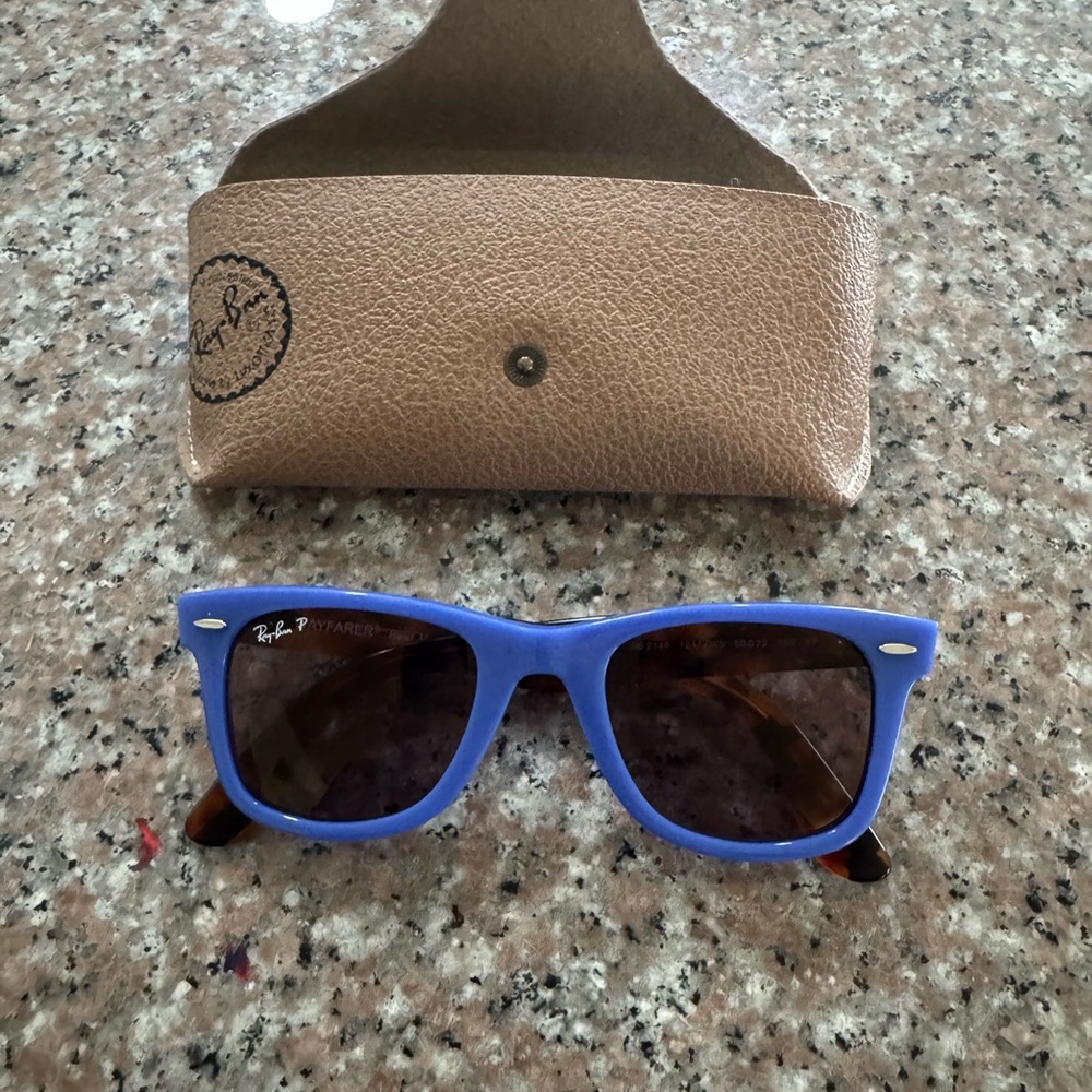 RAY BAN WAYFARER POP SUNGLASSES